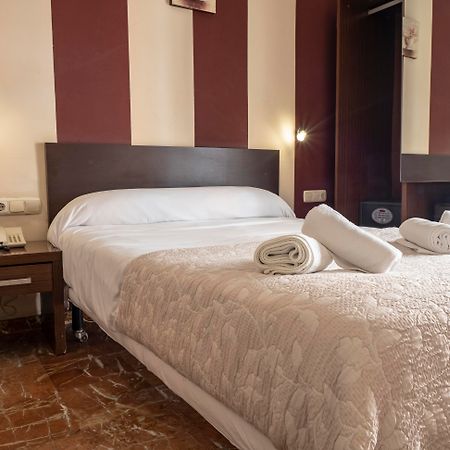 הואלבה Hotel Marina מראה חיצוני תמונה