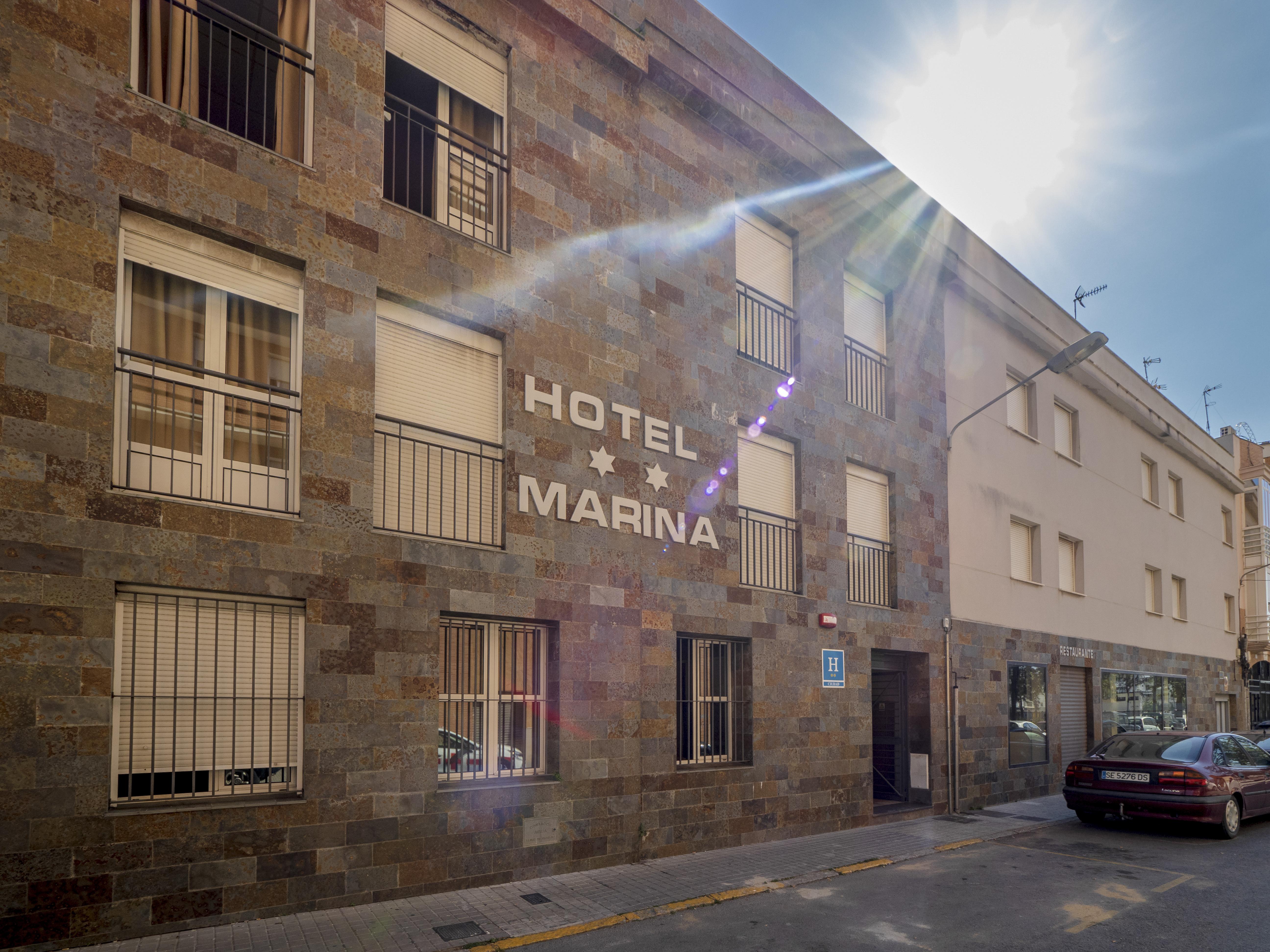 הואלבה Hotel Marina מראה חיצוני תמונה