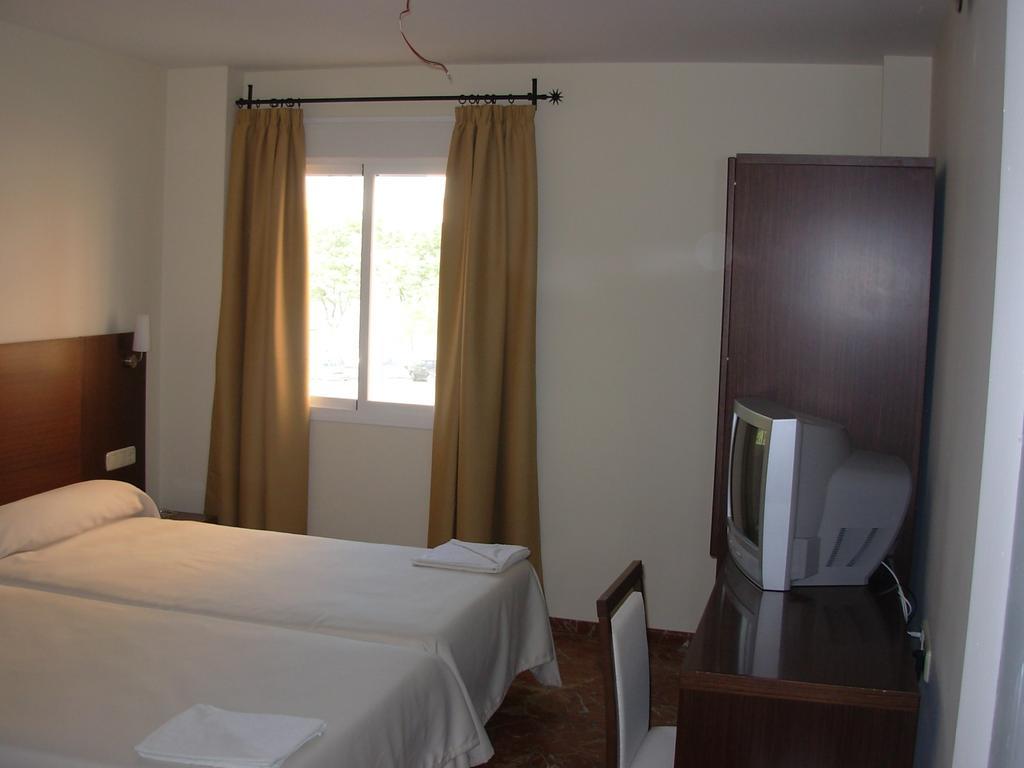 הואלבה Hotel Marina מראה חיצוני תמונה